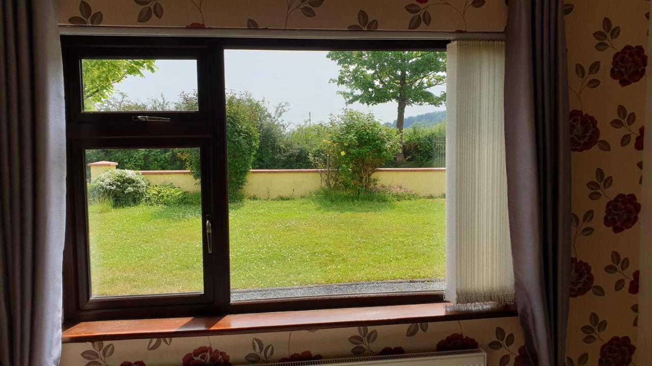 Sunnyside Bed & Breakfast Strokestown Ngoại thất bức ảnh
