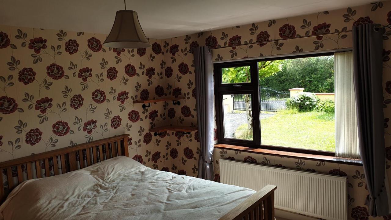 Sunnyside Bed & Breakfast Strokestown Ngoại thất bức ảnh